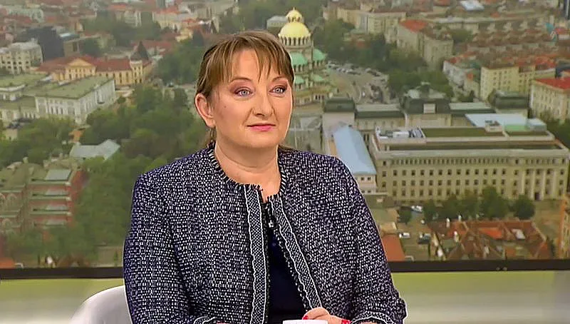 Депутатка от ГЕРБ разкри какво си говорили на скрито с Радев