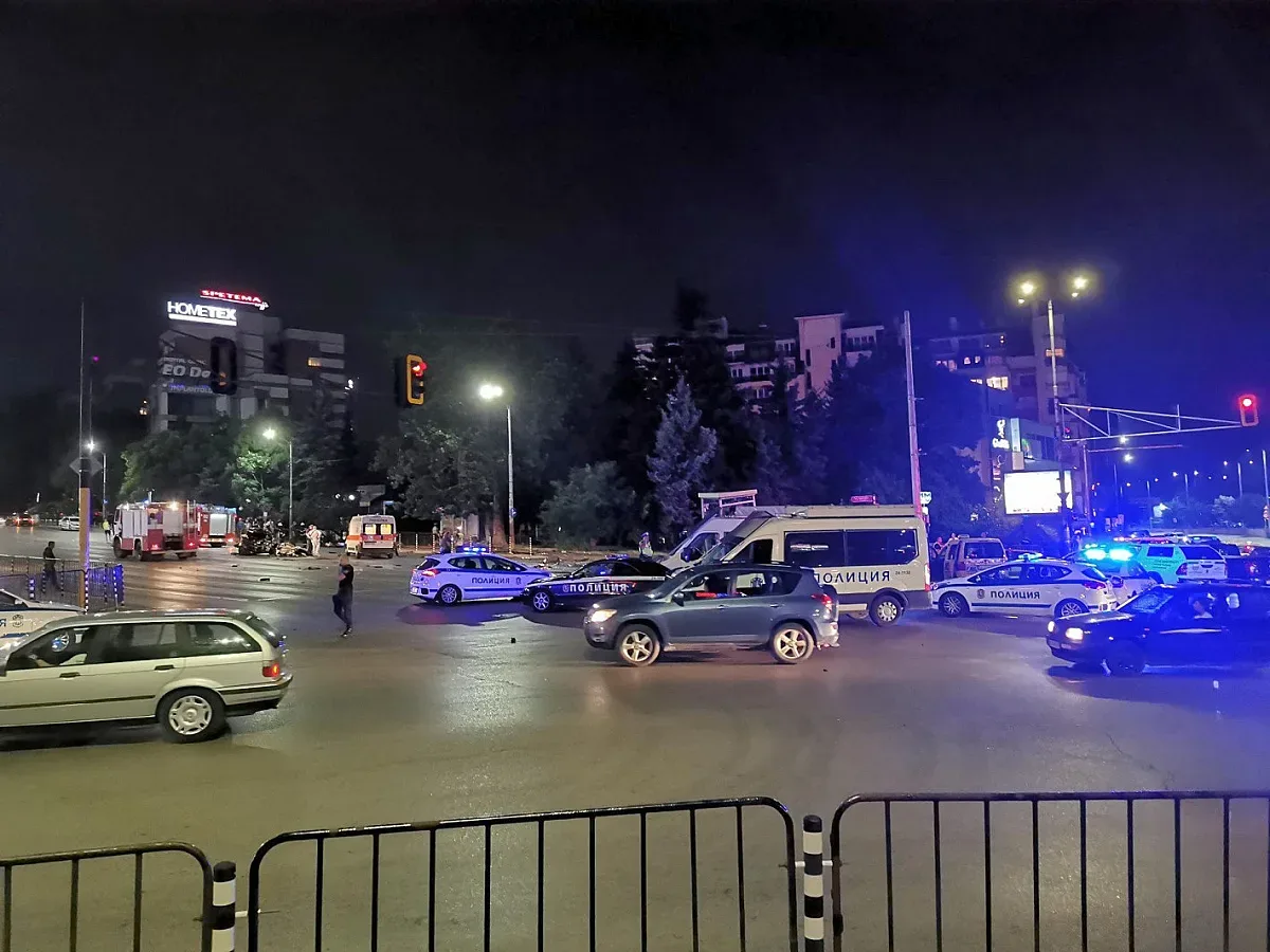 Вакханалия на столичен булевард, взеха акъла на катаджиите