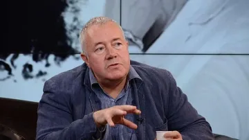 Харалан Александров с предупреждение! Който се фръцне - губи
