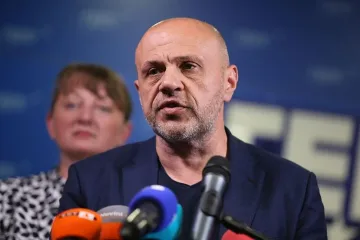 Дончев повдигна завесата, има ли договорка ГЕРБ-БСП за Рашидов