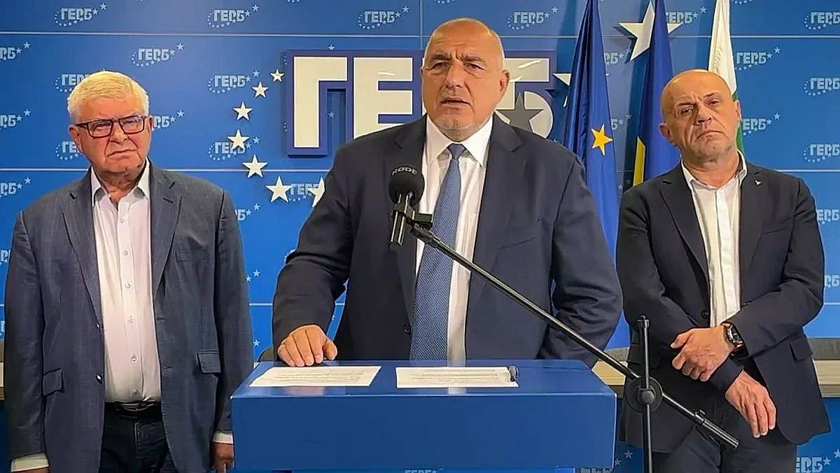 Голяма изненада! Борисов протегна ръце към Радев