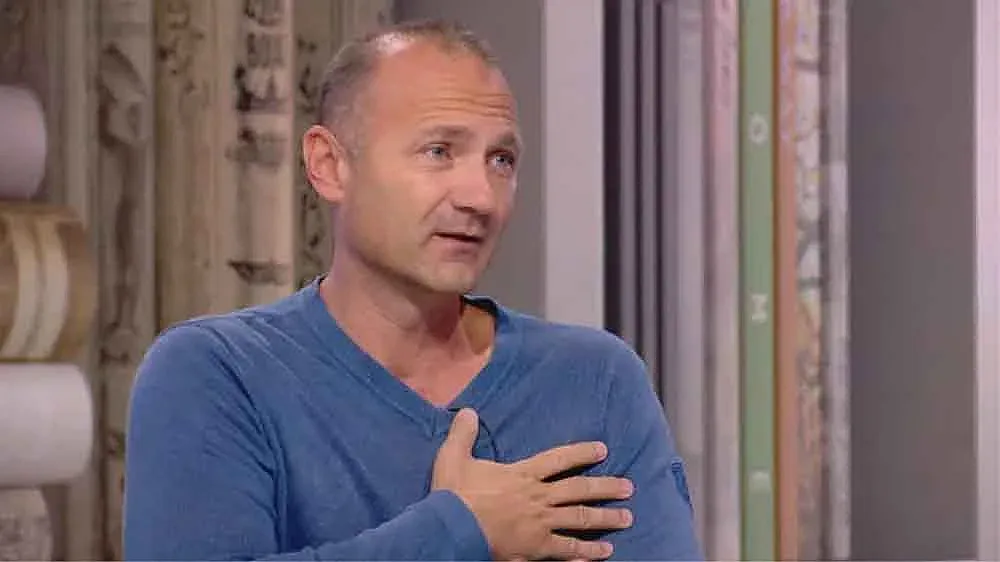 Министър се закле в ефир. Чии интереси защитава?