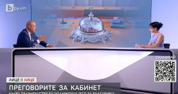 Мъка за дясната ръка на Нинова! Как Ризова я захапа