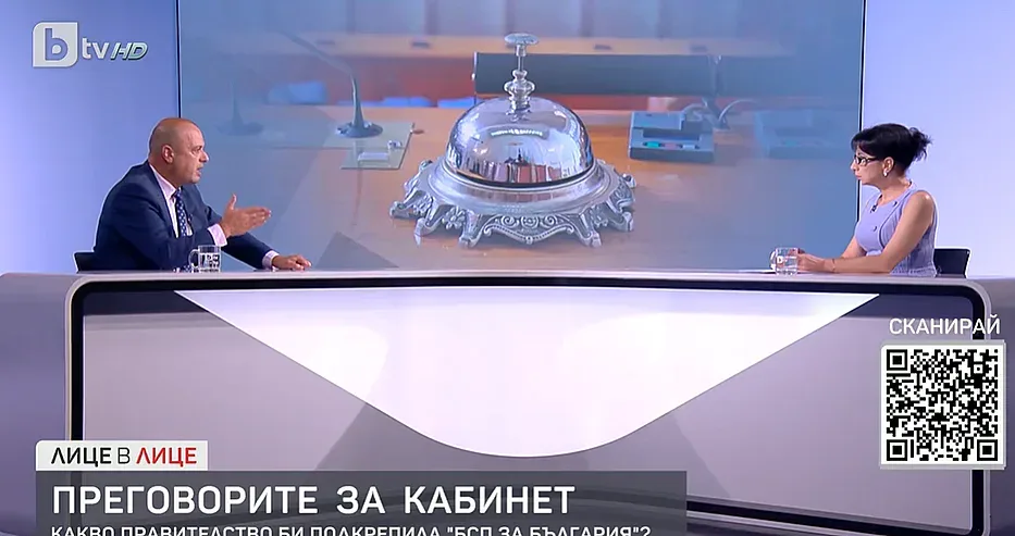 Мъка за дясната ръка на Нинова! Как Ризова я захапа