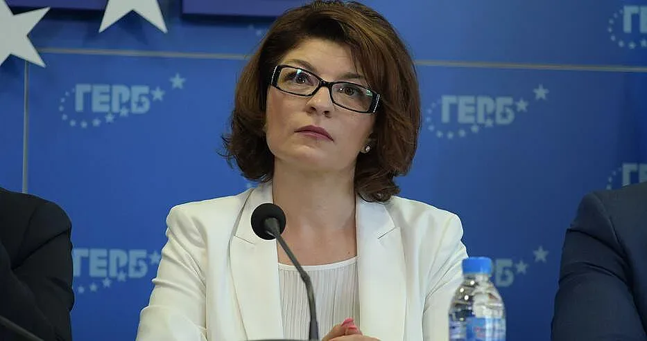 Решение! Ключови думи на Десислава Атанасова