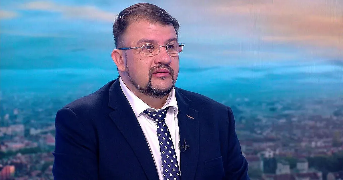 Настимир Ананиев се зарадва, можело да има редовен кабинет