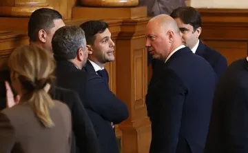 Рунд ІІ. И вторият балотаж за шеф на НС ялов, конституционна криза