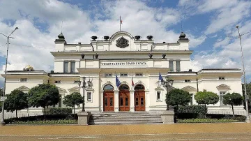 Открива се новото Народно събрание, депутатите полагат клетва