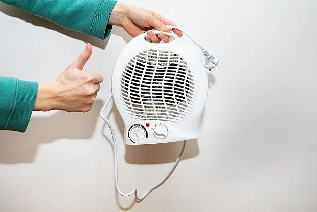 Хиновски за евтиния ток: Ще го изхаби една духалка за 30 часа