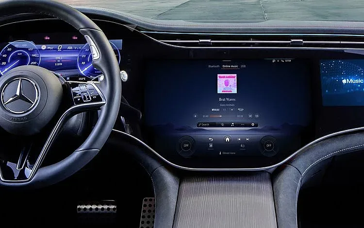 Автомобилите на Mercedes-Benz получават поддръжка за Spatial Audio в Apple Music