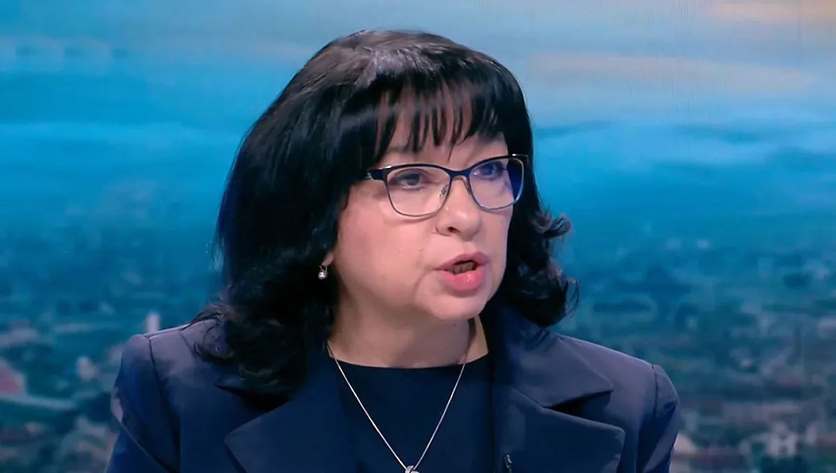 Теменужка Петкова сложи на място Асен Василев, поряза и мераци на Радев