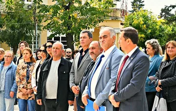 Гордост в Кубрат. Отличник вдигна знамената