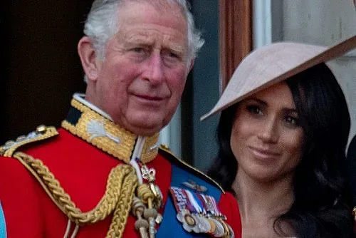 Чарлз не може да си отдъхне, какво крои Меган