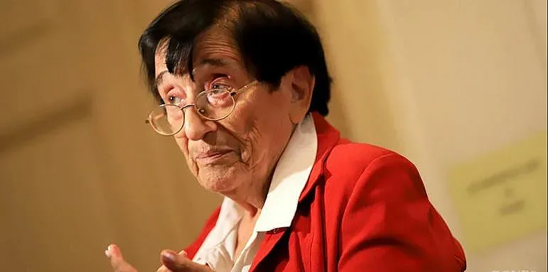 Защо най-бедните пенсионери не получиха увеличение на парите