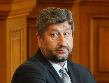Глас Иванов, глас Прокопиев