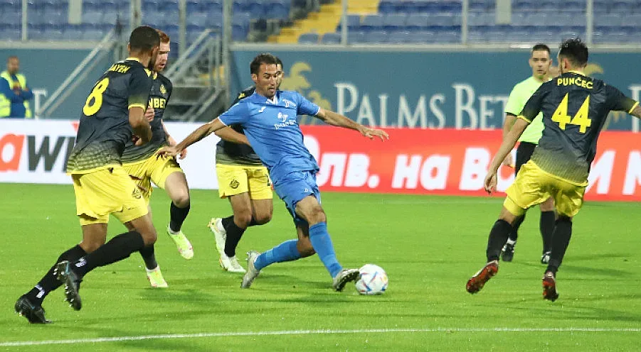 Левски изпързаля Ботев (Пд) след драма на "Герена"