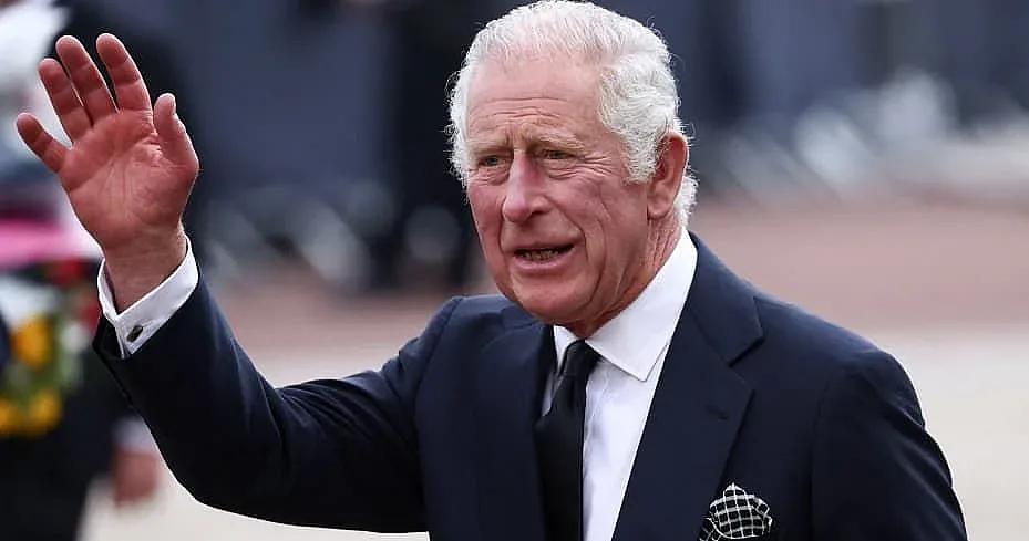 Чарлз ІІІ си отдъхна, разбра кога ще го коронясват