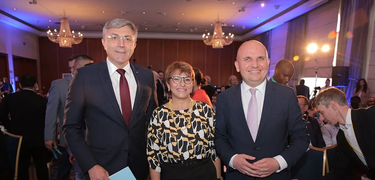 Карадайъ с три поздравления за успеха на изборите