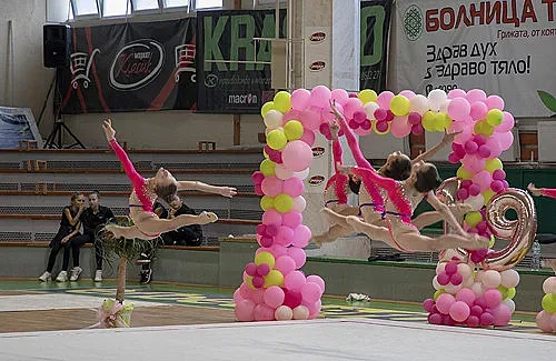 Стотици малки грации показват талант и умения в Международен турнир по художествена гимнастика „Импала Къп 202