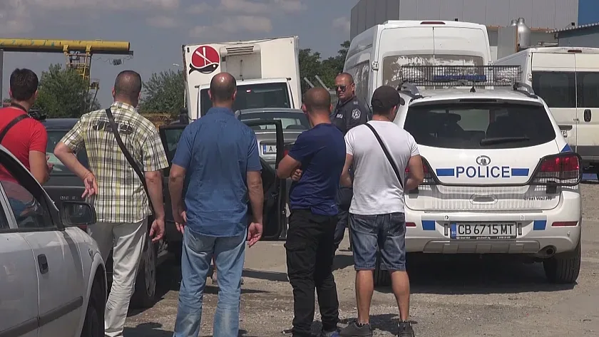 100 лева и дърва за огрев, за да продадеш гласа си