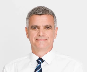 Стефан Янев от Благоевград: Инвестициите в образование ще спасят нацията