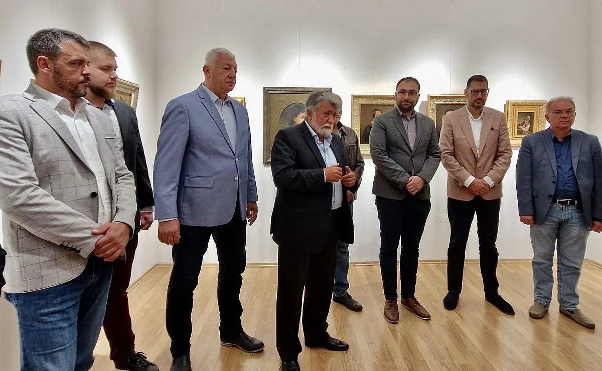 Вежди дари ценни картини на художествената галерия в Пловдив