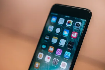 Apple премахна приложенията за iOS, принадлежащи на VK