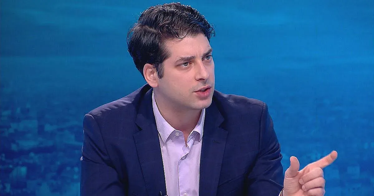 Какво ще се случи след приемането на еврото у нас? Говори Пеканов