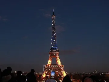 Европейците се къпят 5 минути, гасят светлините на витрините