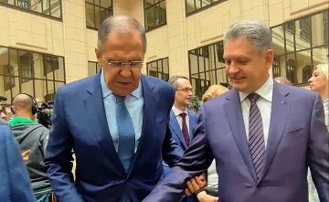 След Ким и китайски министър в Русия. Какво става?
