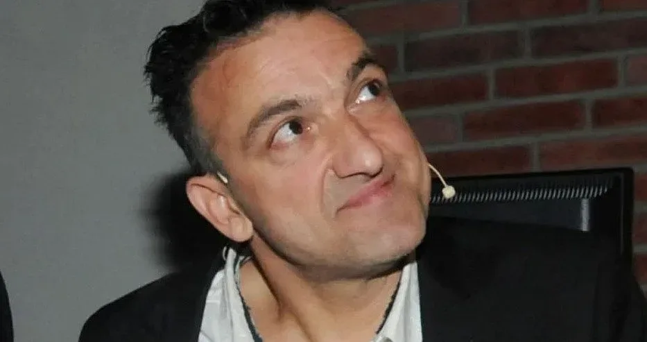 Зуека показа дома си в Испания (снимки)