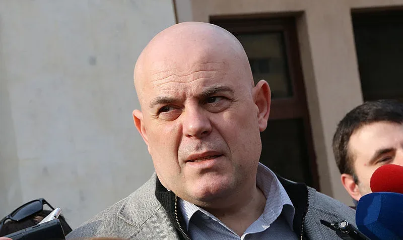 Гешев проговори за Нинова