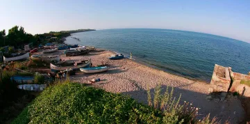 Крапец – селото с най-дивия плаж в България