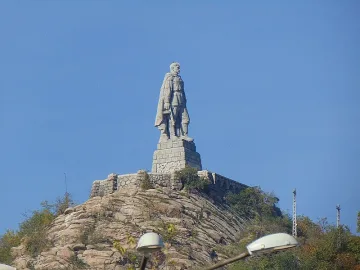 „Альоша“ по пътя на паметника на Съветската армия