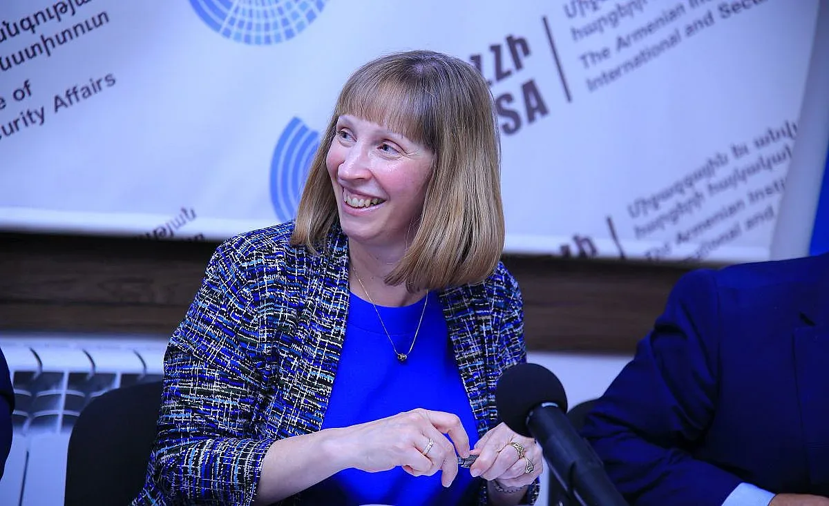 Назначиха рускоезична американка за посланик на САЩ в Москва