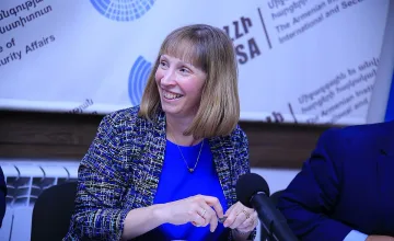 Назначиха рускоезична американка за посланик на САЩ в Москва