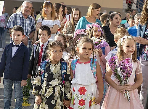 Пъстър бе първият учебен ден в Стара Загора