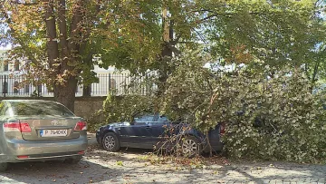 Страховит вятър и в Русе, кога ще стихне бурята