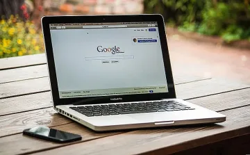 Google е платил награда от 250 000 долара на грешен хакер и сега иска парите обратно