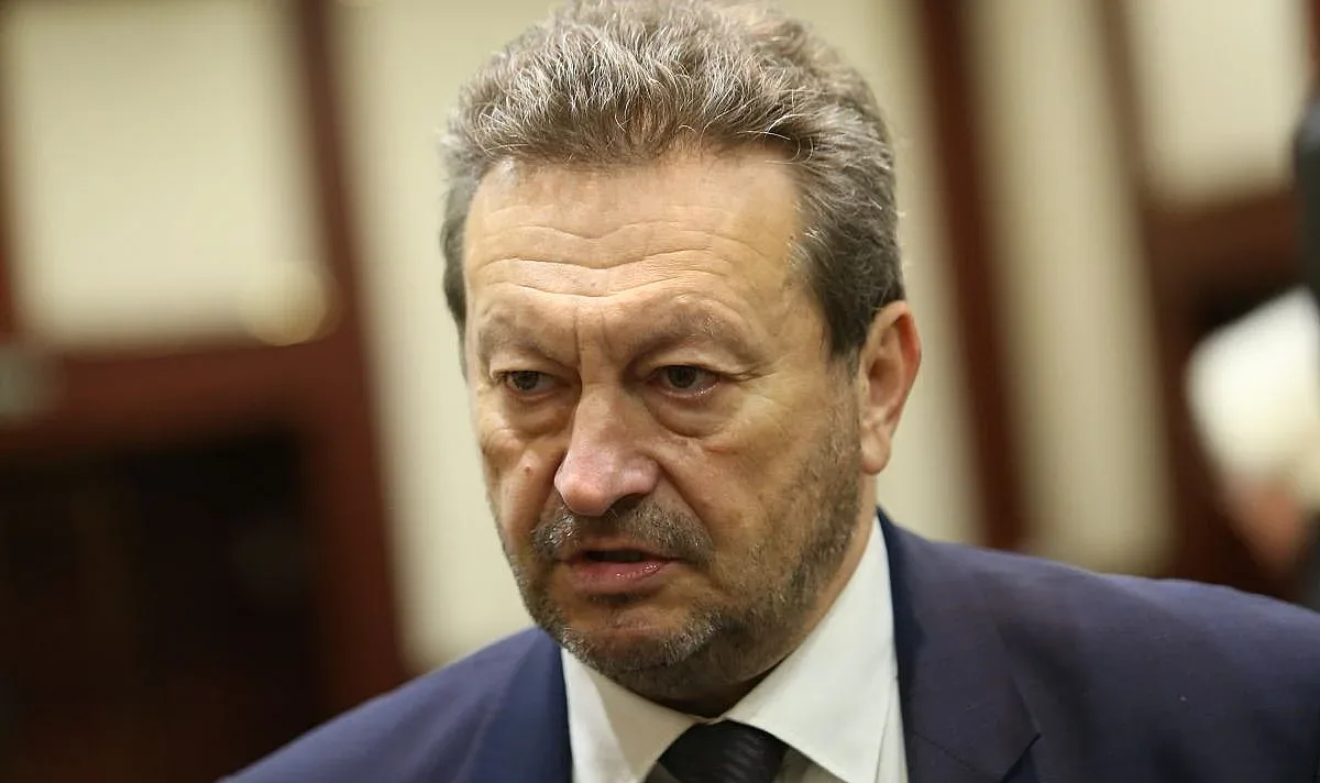 Гръмко уволнение! На кого още показаха вратата