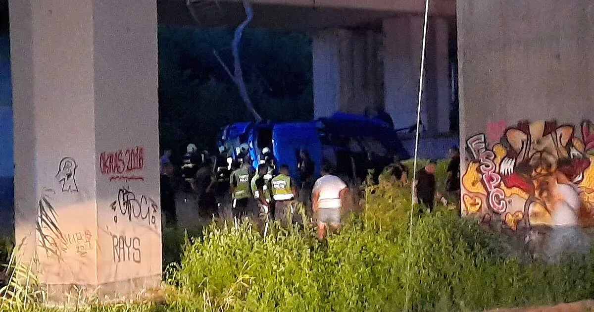 Шофьор на автовоз почина след ужасен инцидент на пътя