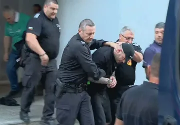 Георги Семерджиев си цакал на полицаите, за да го закрилят