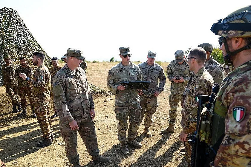 Италианци поемат командване у нас. Какво ще ни прави НАТО?