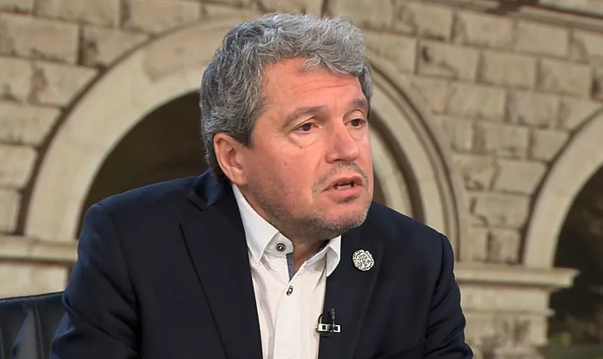 Тошко Йорданов: Не може специализантите да получават повече от лекарите