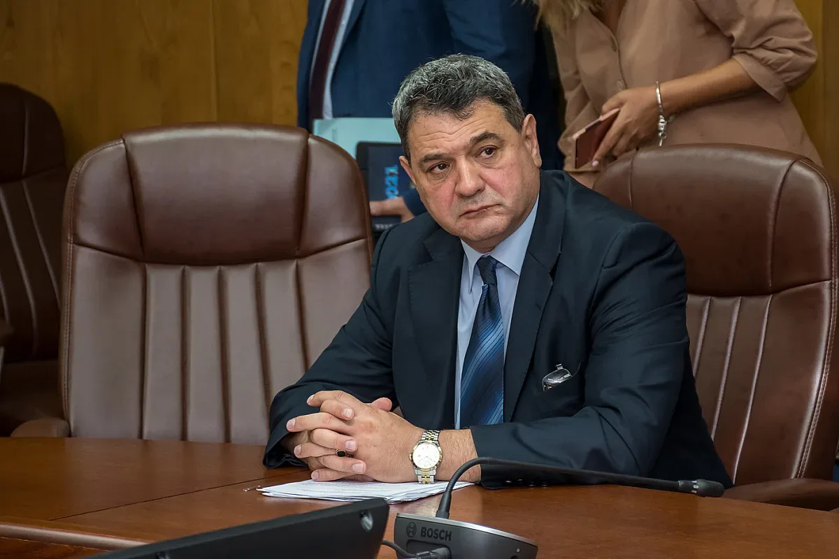 Пращат армията да спира мигранти на границата