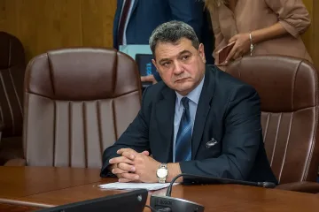 Пращат армията да спира мигранти на границата