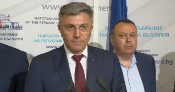 Карадайъ със специални думи на почит към Елизабет Втора