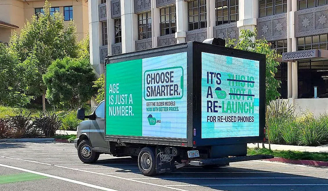 Сервизна фирма се подигра с премиерата на новия iPhone 14