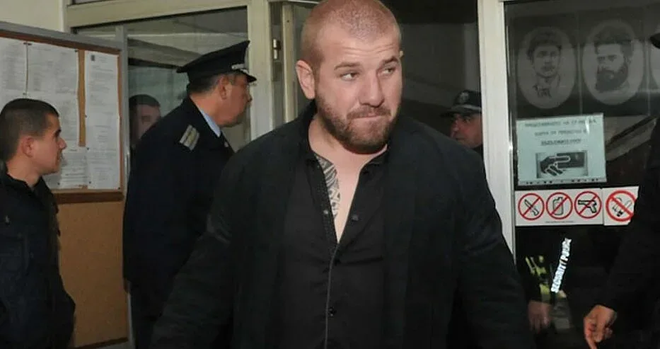 Продължава ужасът на Динко! Кой му спасява живота