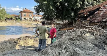 Тъжен 6 септември в наводнените села, хората гневни и обезверени